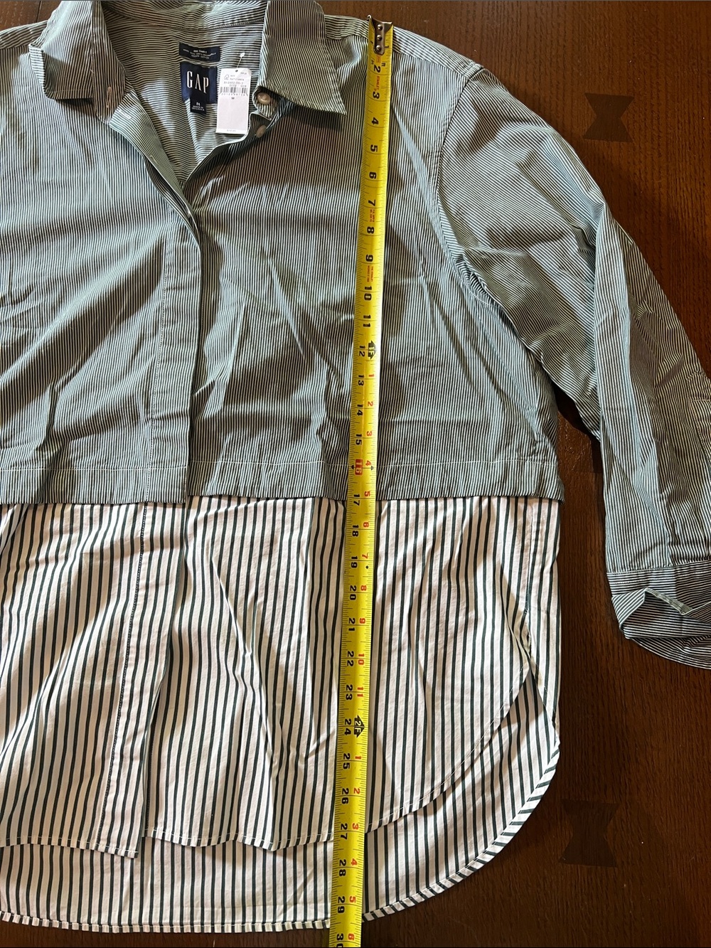 GAP Two-Tone Green & White Striped Big Shirt in M NWT - Picture 4 of 6